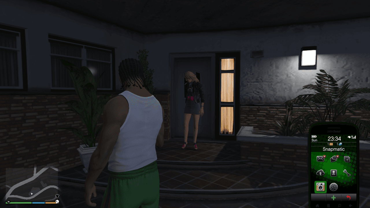Lacey Jonas standing in front of her house in Vinewood Hills after you drop her of