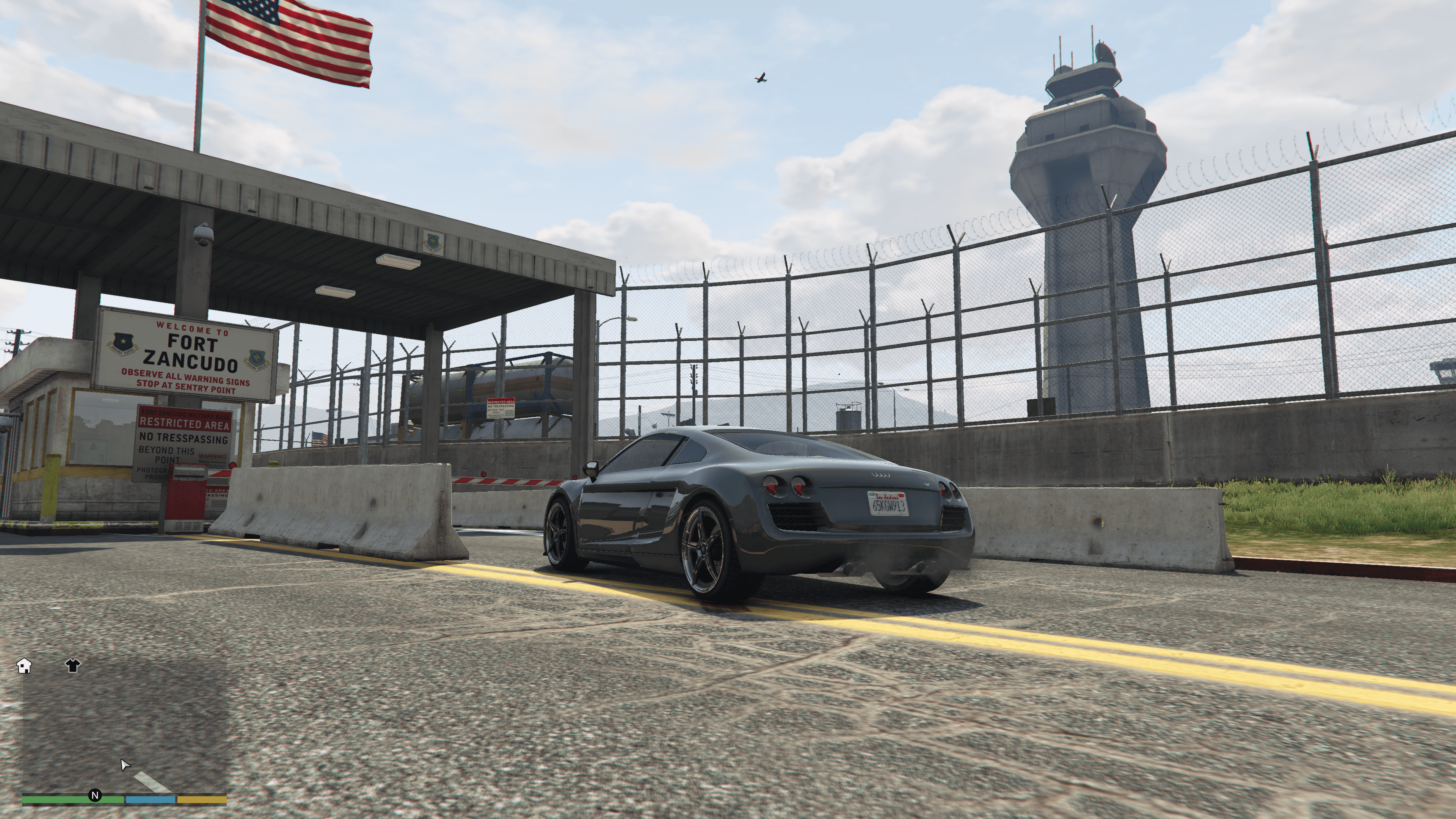 Fort-Zancudo-Entrance-2.png