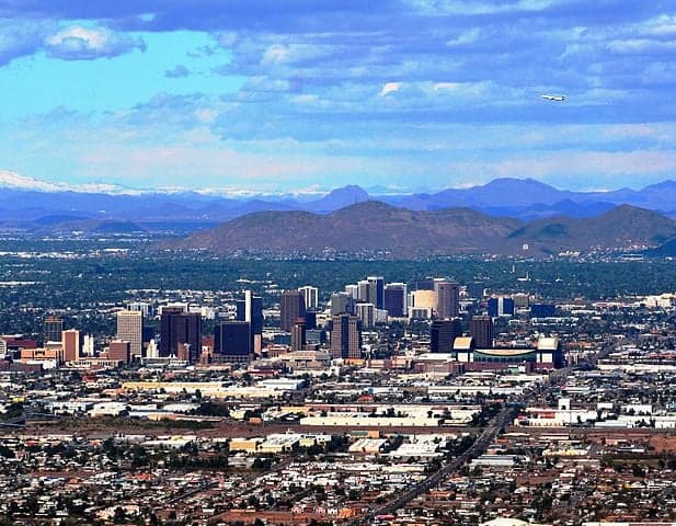 617px-PhoenixDowntown.jpg