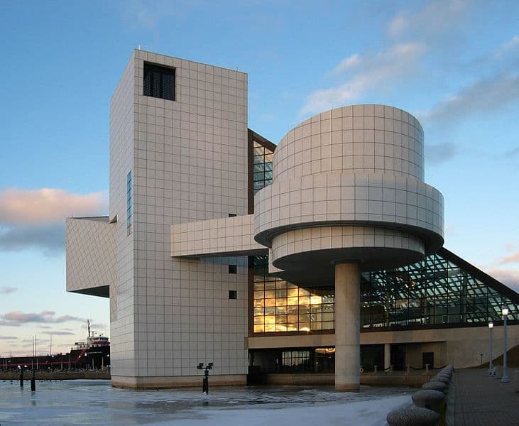Rock_and_Roll_Hall_of_Fame.jpg