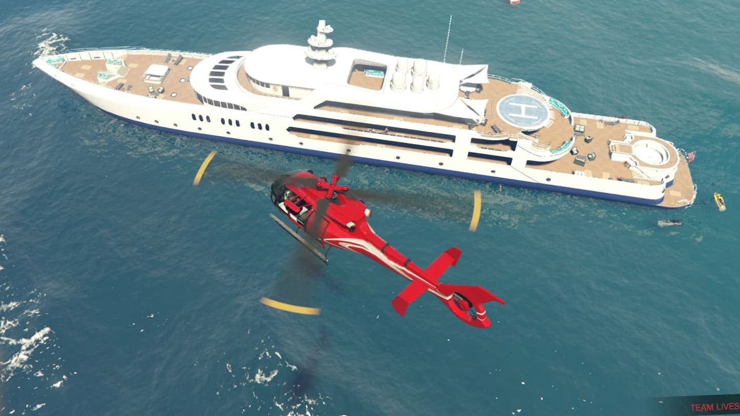 2017_07_yacht.jpg