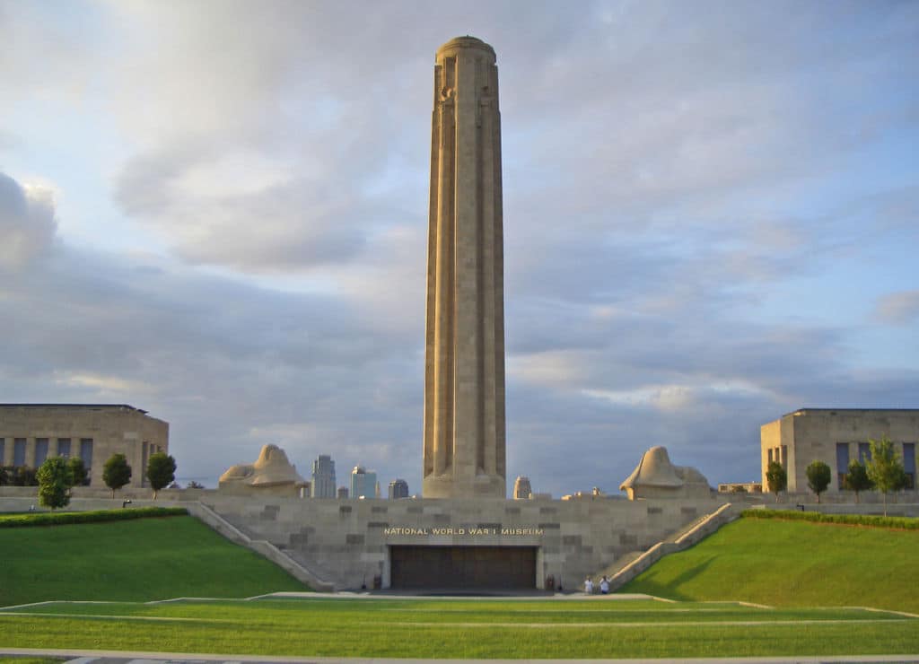 1024px-Liberty_Memorial_2008.jpg