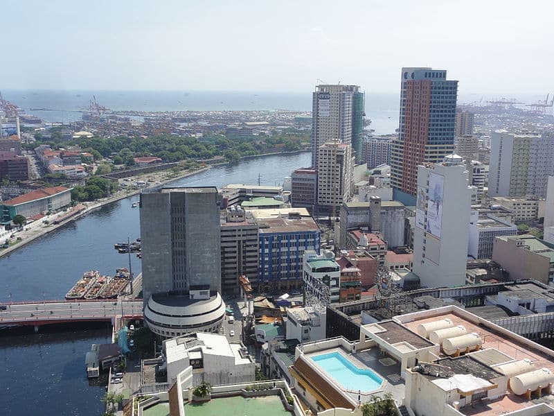 Pic_geo_photos_-_phmmmanilabinondoescolta_area_-_aerial_shot_from_riverview_mansion_-philippines-2015-0624-ls-.jpg