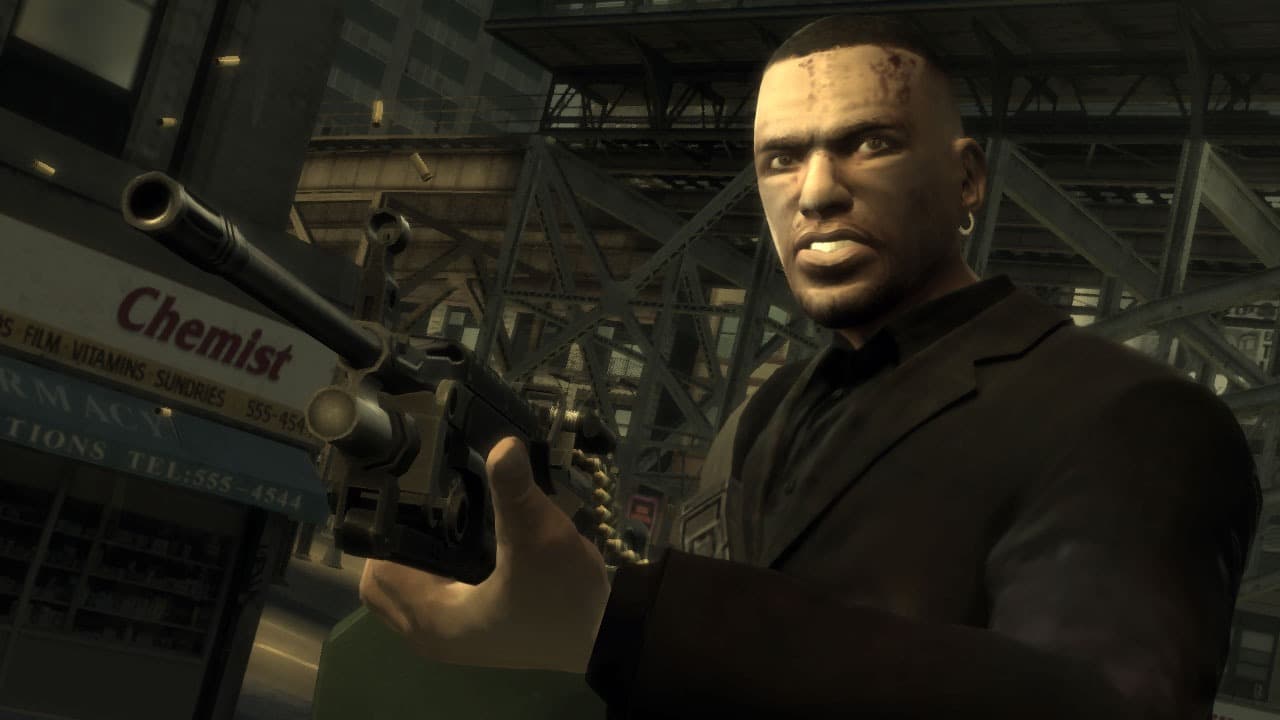 Luis using an Advanced Machine Gun